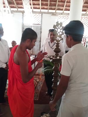 32. දීගල්ල ශ්‍රි ගුණානන්ද දහම් පාසල සඳහා නිළ ඇදුම් ප්‍රධානය