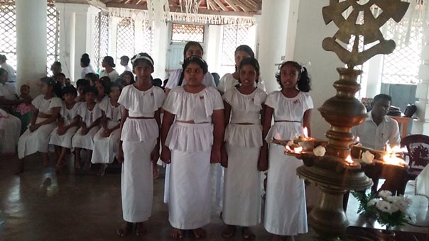 32. දීගල්ල ශ්‍රි ගුණානන්ද දහම් පාසල සඳහා නිළ ඇදුම් ප්‍රධානය