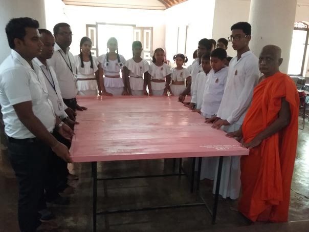 33. මාහිම්පිටිය ශ්‍රි ජයසුන්දරාරාම දහම් පාසල සඳහා නිළ ඇදුම් ප්‍රධානය