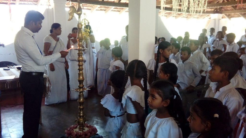 53. අඩම්පනේ ශ්‍රී උපතිස්ස දහම්පාසල | 2017-09-24